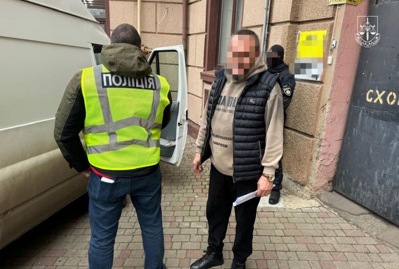 Правоохоронці викрили канал незаконного перевезення іноземців в Україну