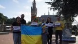Украинцы устроили пикет под зданием суда в Гааге с требованием наказать виновных в трагедии МН17. ФОТО
