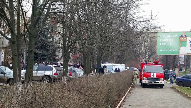 В налоговой Черновцов прогремел взрыв: есть пострадавшие 16