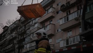 У Деснянському районі Києва завершено пошуково-рятувальні роботи: загинули 6 людей. Постраждали 5 осіб, зокрема одна дитина. ФОТОрепортаж