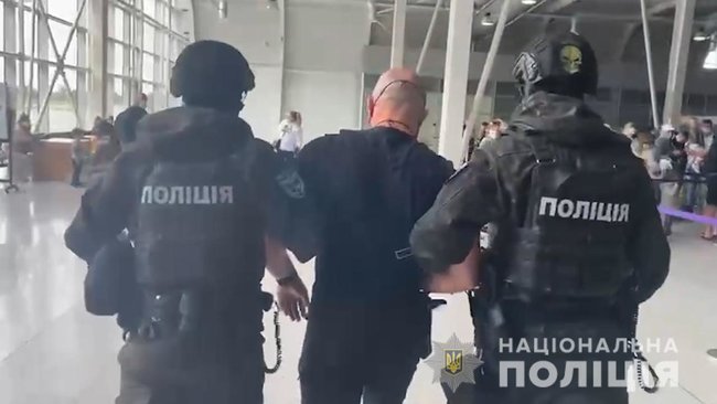 Поліцейські затримали членів Мукачівської банди, які промишляли розбоєм, викраденнями людей і торгівлею зброєю 03