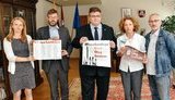 Призываем Россию прекратить нарушения прав человека и немедленно освободить украинского режиссера Сенцова, - Линкявичюс. ФОТО