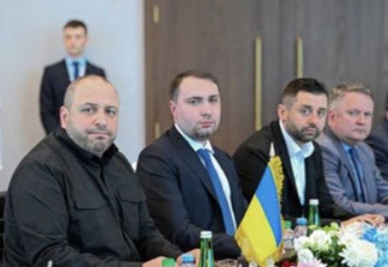 Українська делегація прибула до Маямі для переговорів зі США