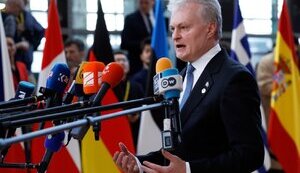 Nausėda at summit in Brussels