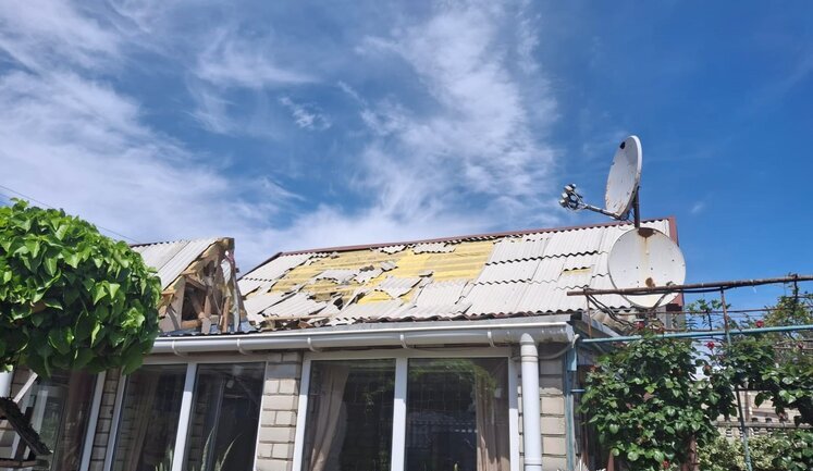 Consequences of enemy shelling in Kherson region: two civilians killed and 11 wounded, houses, hospital and kindergartens damaged. PHOTOS