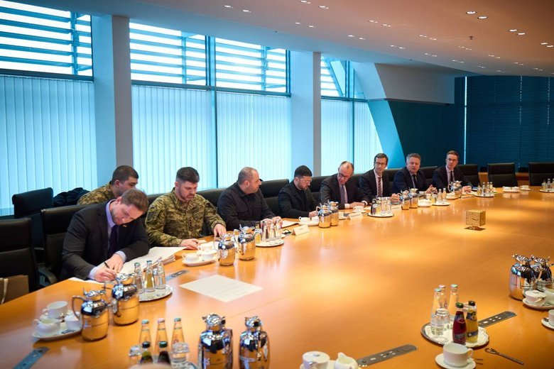 перемовини у Берліні