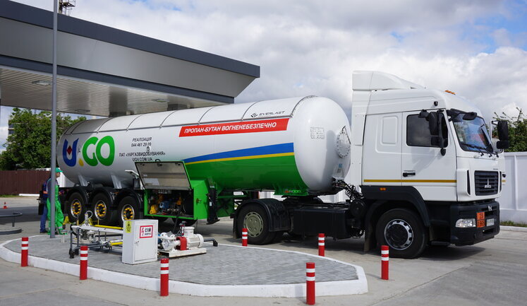 Хто поставляє скраплений газ в Україну