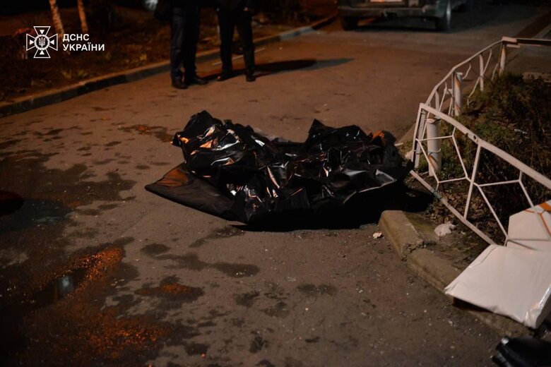 Внаслідок ракетної атаки загинуло 3 людей.