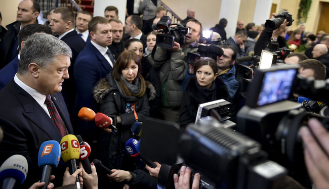 Сьогодні в Києві попрощалися з Мирославом Поповичем 15