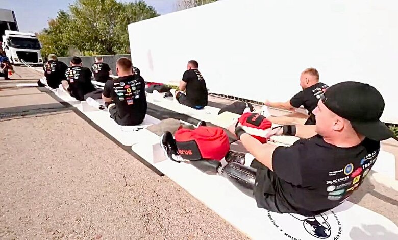 Ukrainian veterans set strongman world record 04