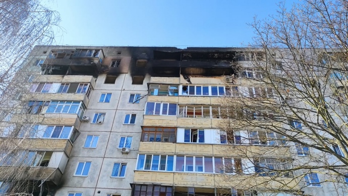 Буча встояла ціною великих руйнувань: загинув воїн, спалені ворожі колони, руїни 05