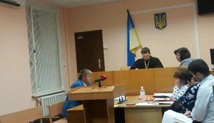Суд заарештував на 60 днів екс-суддю Овчаренко, яка пропонувала $ 300 тис. Холодницькому, з альтернативою застави в 5 млн грн. ФОТО