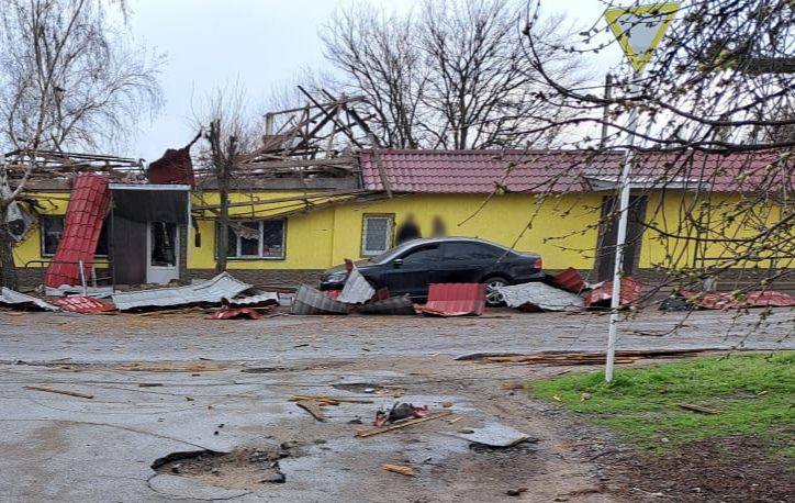 Росіяни обстріляли Нікополь з артилерії, є руйнування, - ОВА 04