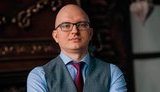 У Білорусі позбавили ліцензії адвоката Гашинського, який захищав дівчину Протасевича Сапегу та інших за політично вмотивованими справами