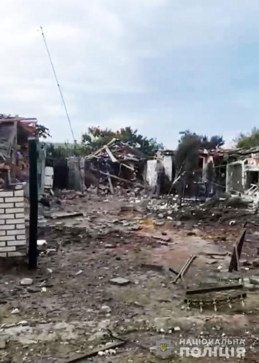 Россияне обстреляли дома жителей Запорожской области. Горячо - в Орехове 03 Россияне обстреляли дома жителей Запорожской области. Горячо - в Орехове 03