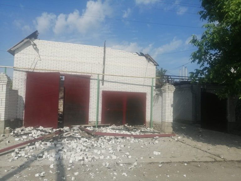 Consequences of shelling of Hulaypole by occupiers: 6 people injured, buildings damaged 03