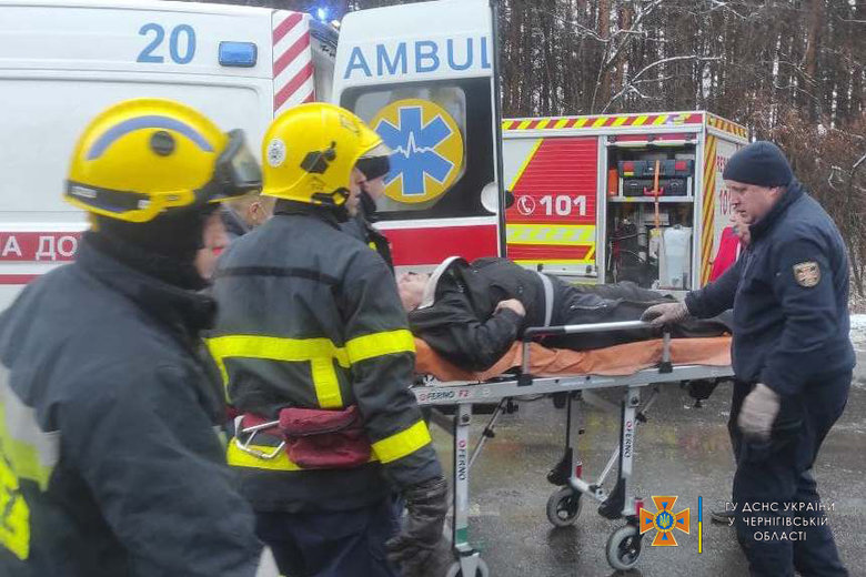 11 killed in bus and truck collision in Chernihiv region 11