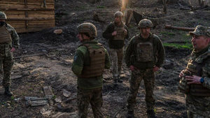 Окупанти копають на Донбасі нові траншеї, - New York Times
