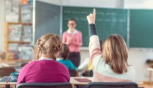 Кабмін припинить фінансувати школи з малою кількістю учнів