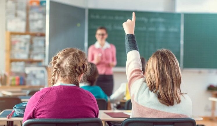 Кабмін припинить фінансувати школи з малою кількістю учнів