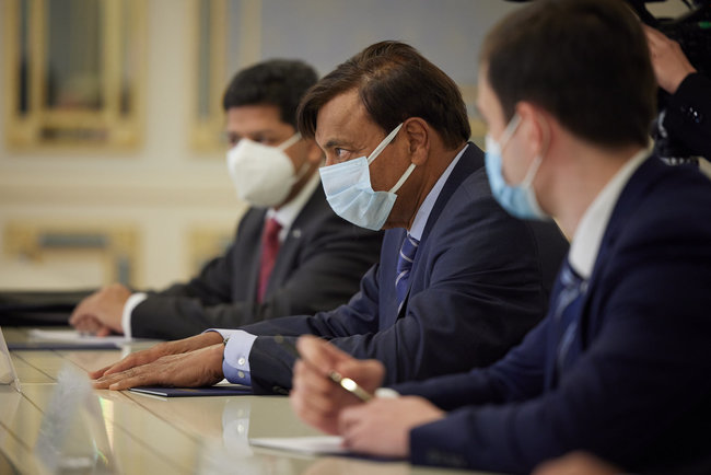 Зеленський обговорив з главою ArcelorMittal Мітталом інвестиції для поліпшення екології в Кривому Розі 02