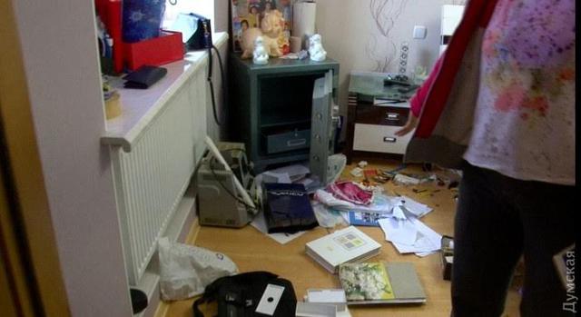 Департамент незакритих справ 04