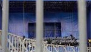 Янукович начал с обмана избирателей. "Регионалы" провалили свой же законопроект о социальной помощи малоимущим!