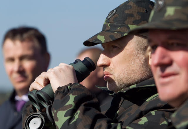 Александр Турчинов: Объявляю мобилизацию, а мне партнеры говорят, что я провоцирую русских 05