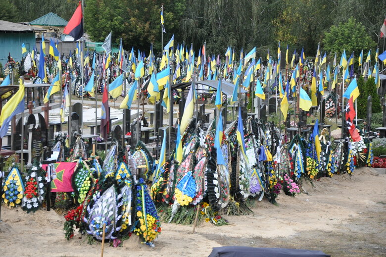 Kyiv. Alley of Heroes at Lysove cemetery. Rows of flags over Ukrainian soldiers’ graves 17