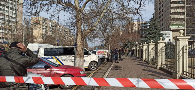 В райсуде Одессы обвиняемый в убийстве обещал подорвать себя гранатой 01 В райсуде Одессы обвиняемый в убийстве обещал подорвать себя гранатой 01