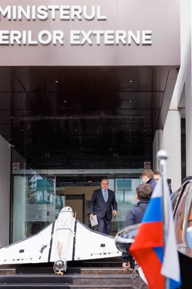 Moldova presented the downed Russian drone to the Foreign Ministry