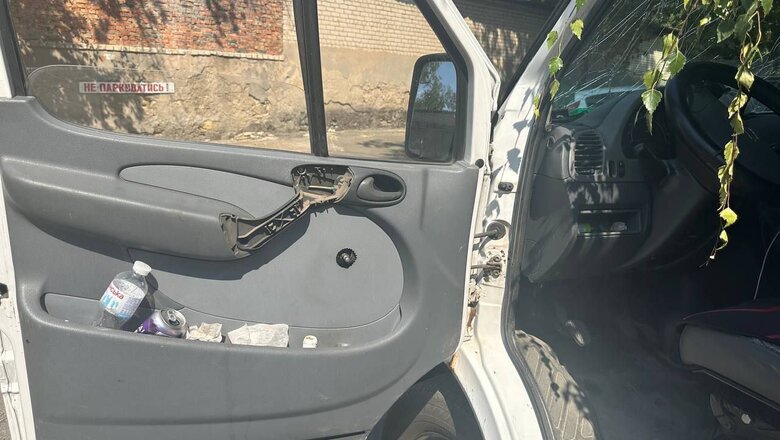 У Станіславі ворог вдарив з безпілотника по автівці волонтерів