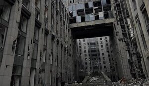 Ворог пошкодив БЦ Торонто-Київ