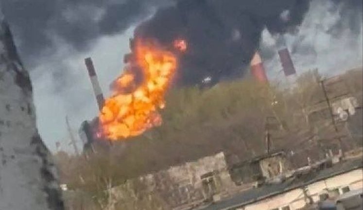 Дрони атакували НПЗ у Новокуйбишевську та нафтобази в РФ