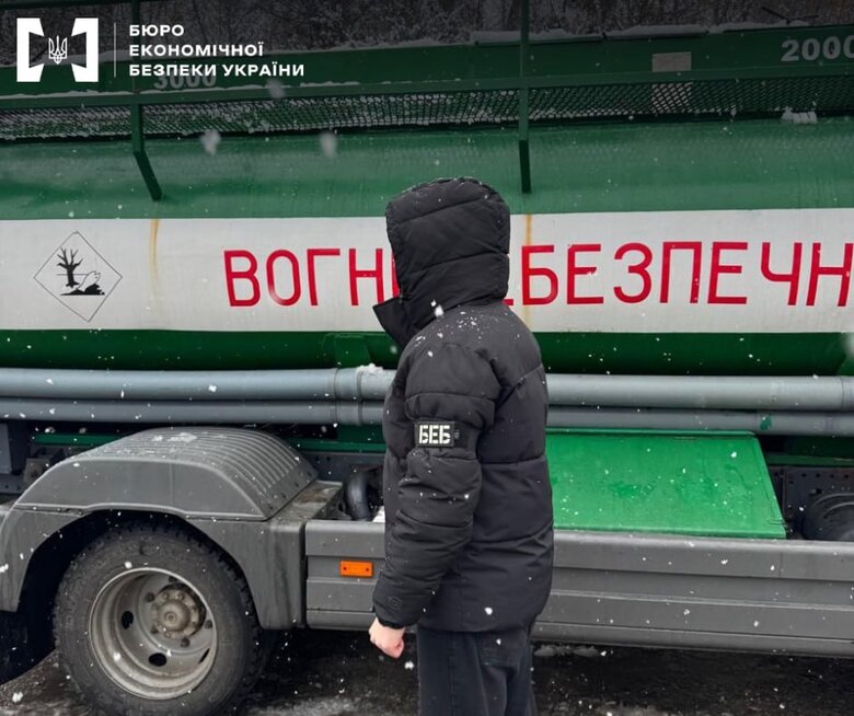 БЕБ виявило незаконні АЗС у Києві та на Закарпатті