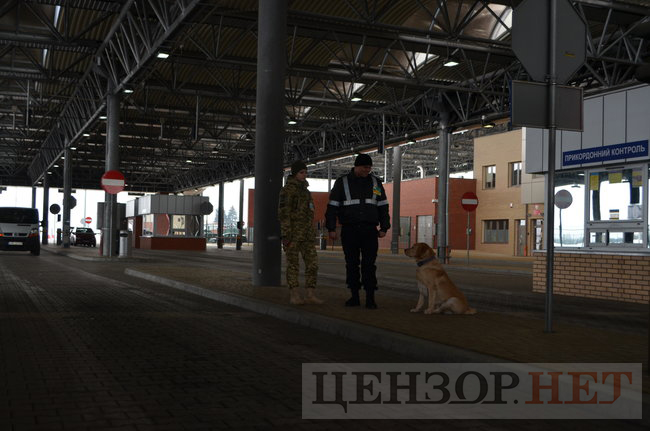 Біометричний контроль на українсько-польському кордоні: як це працює 02