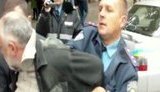 Наблюдатели ОБСЕ отбили у милиции журналиста. Прокуратура начала проверку. + ВИДЕО