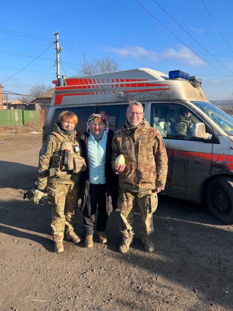 Російським полоненим допомагають, як нашим бійцям. Лише намагаєшся не думати, що це росіяни. Щоб не розстріляти чи не задушити, - парамедик Тетяна Скиртач, позивний Ромашка 02