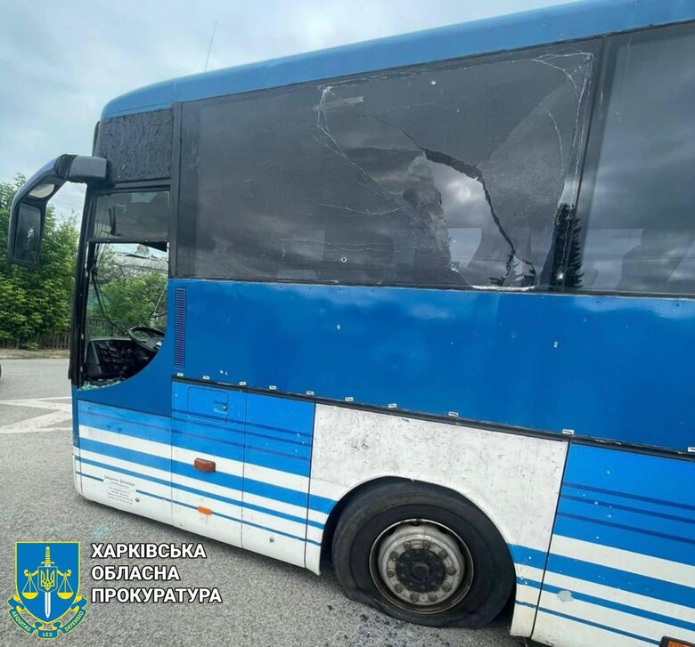 Російський дрон атакував автобус у Куп’янську
