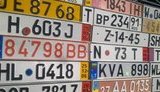 Рада отсрочила ужесточение наказаний для водителей "евроблях"
