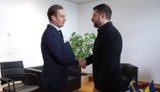 Zelenskyy and Kristersson discuss strengthening air defences, pressure on Russia and Ukraine’s EU membership. VIDEO