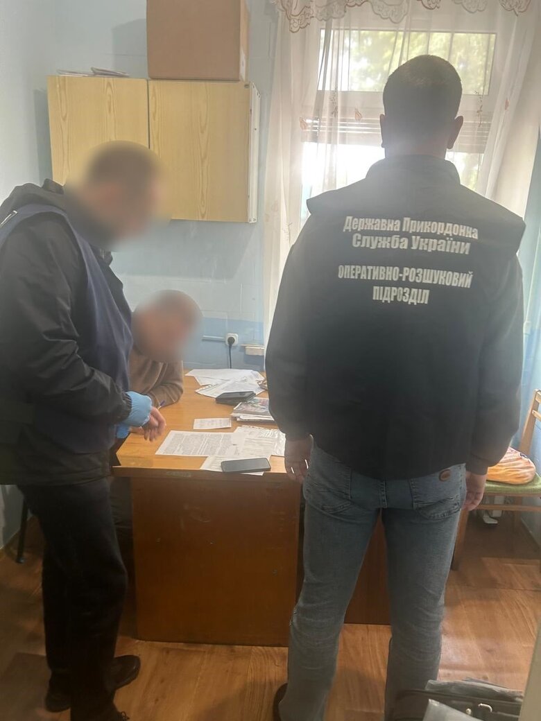 На Сумщині медсестру підозрюють у схемі фіктивних шлюбів для виїзду з України