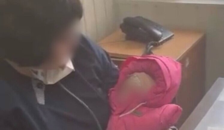 She sold her two-month-old daughter for $20,000: 22-year-old woman detained in Kharkiv. PHOTOS