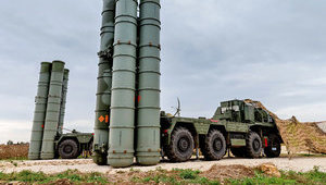 Російські С-300 не допомогли асадистам: подробиці про масований авіаудар Ізраїлю в районі Дамаска