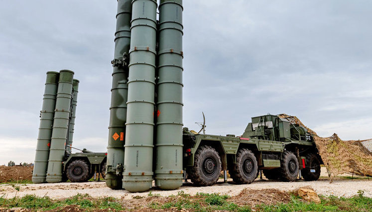 Російські С-300 не допомогли асадистам: подробиці про масований авіаудар Ізраїлю в районі Дамаска