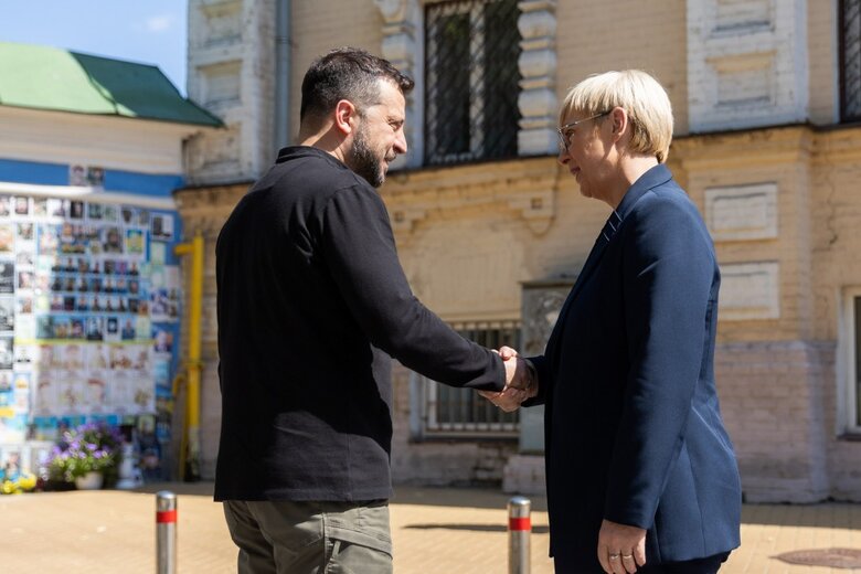 Зеленський разом із президенткою Словенії Пірц Мусар вшанували пам’ять загиблих захисників України