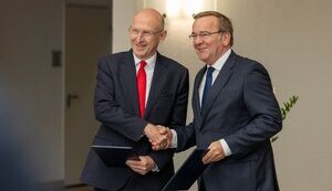 Велика Британія та Німеччина підписали оборонну угоду на тлі побоювань повернення Трампа до влади, - Politico
