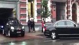 Янукович сбежал с работы пораньше - охрана запрещала снимать бегство. ВИДЕО