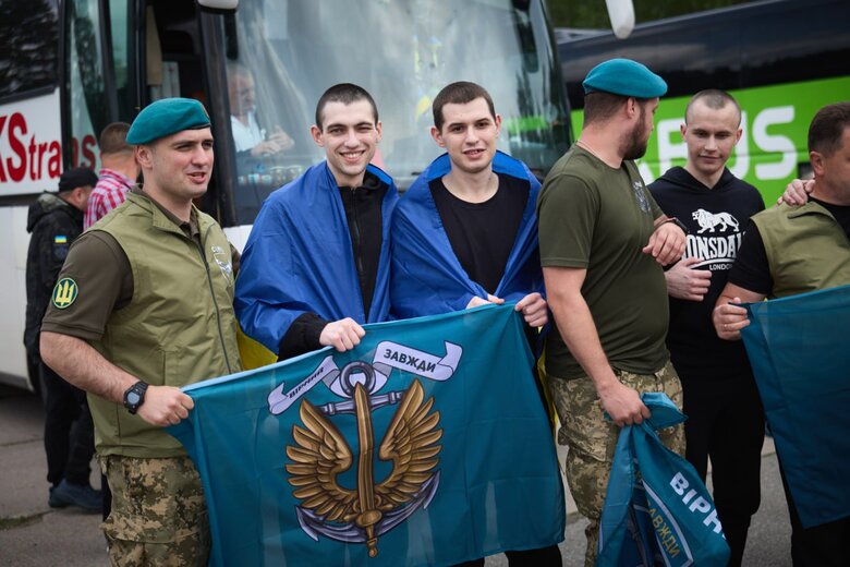 Воины возвращаются домой. Проведен обмен пленными