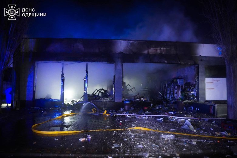 обстріл України